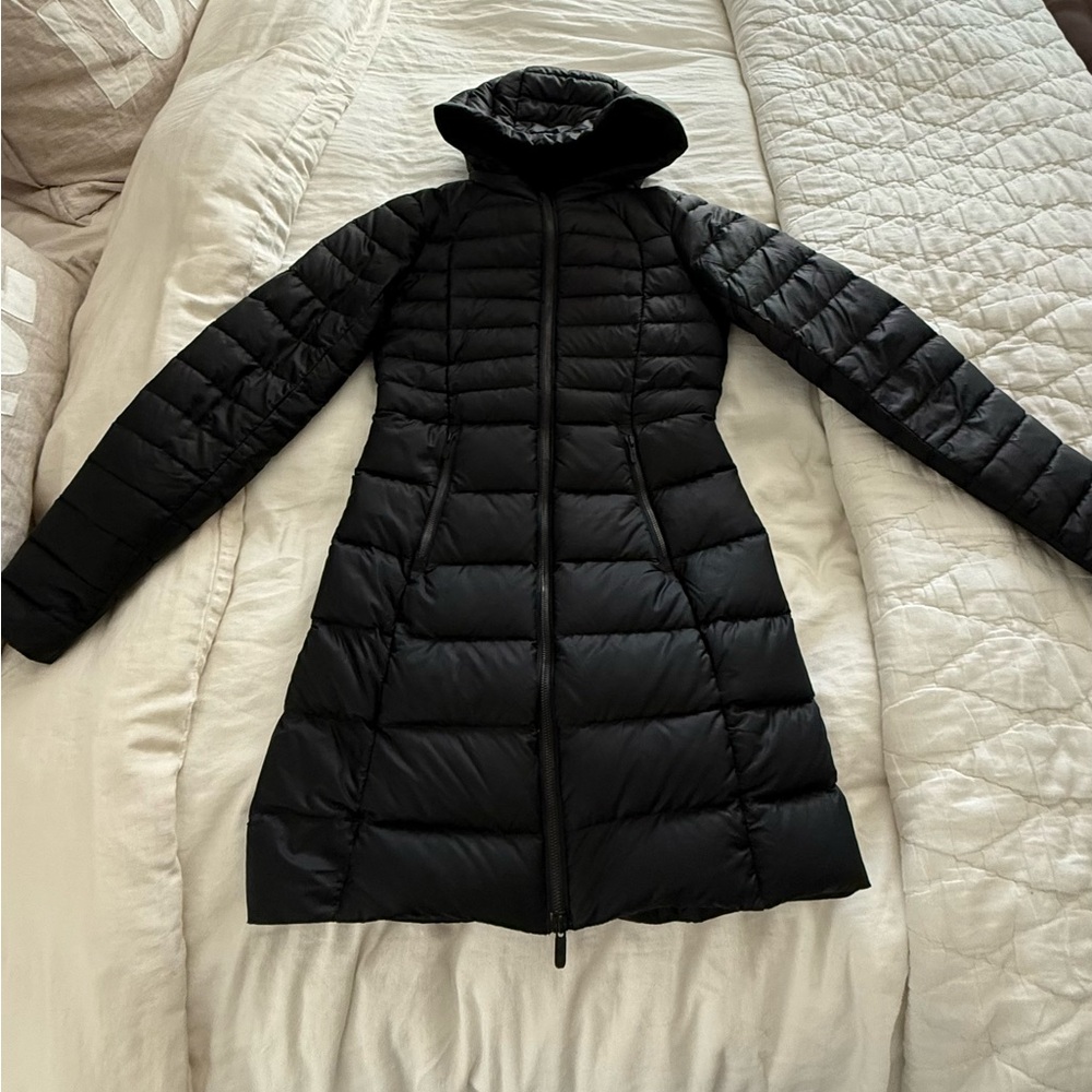 lululemon athletica Brave The Cold